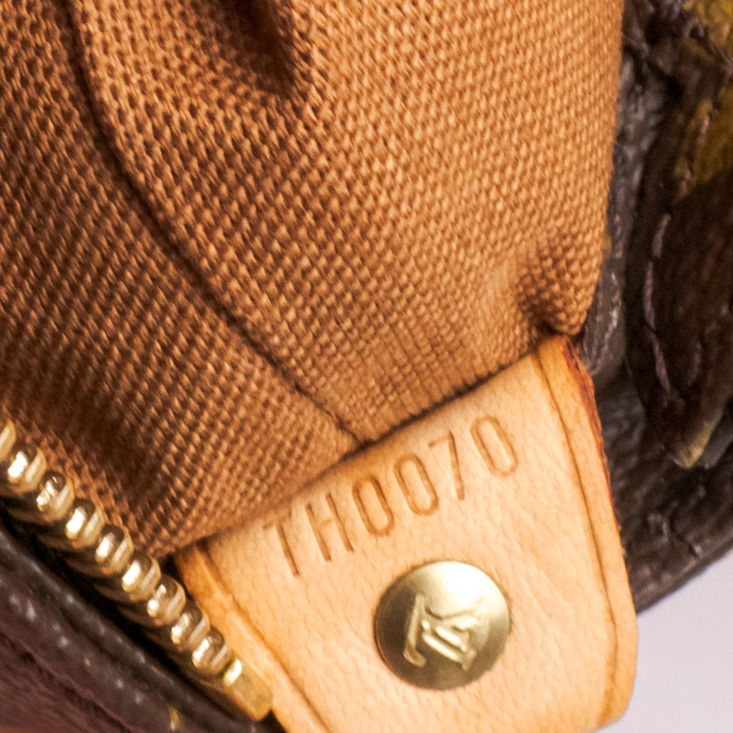Louis Vuitton Monogram Cabas Mezzo