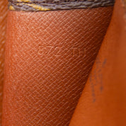 Louis Vuitton Poche Documents