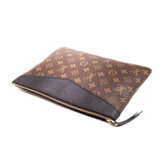 Louis Vuitton Daily Pouch