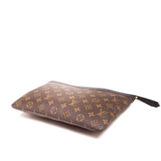Louis Vuitton Daily Pouch