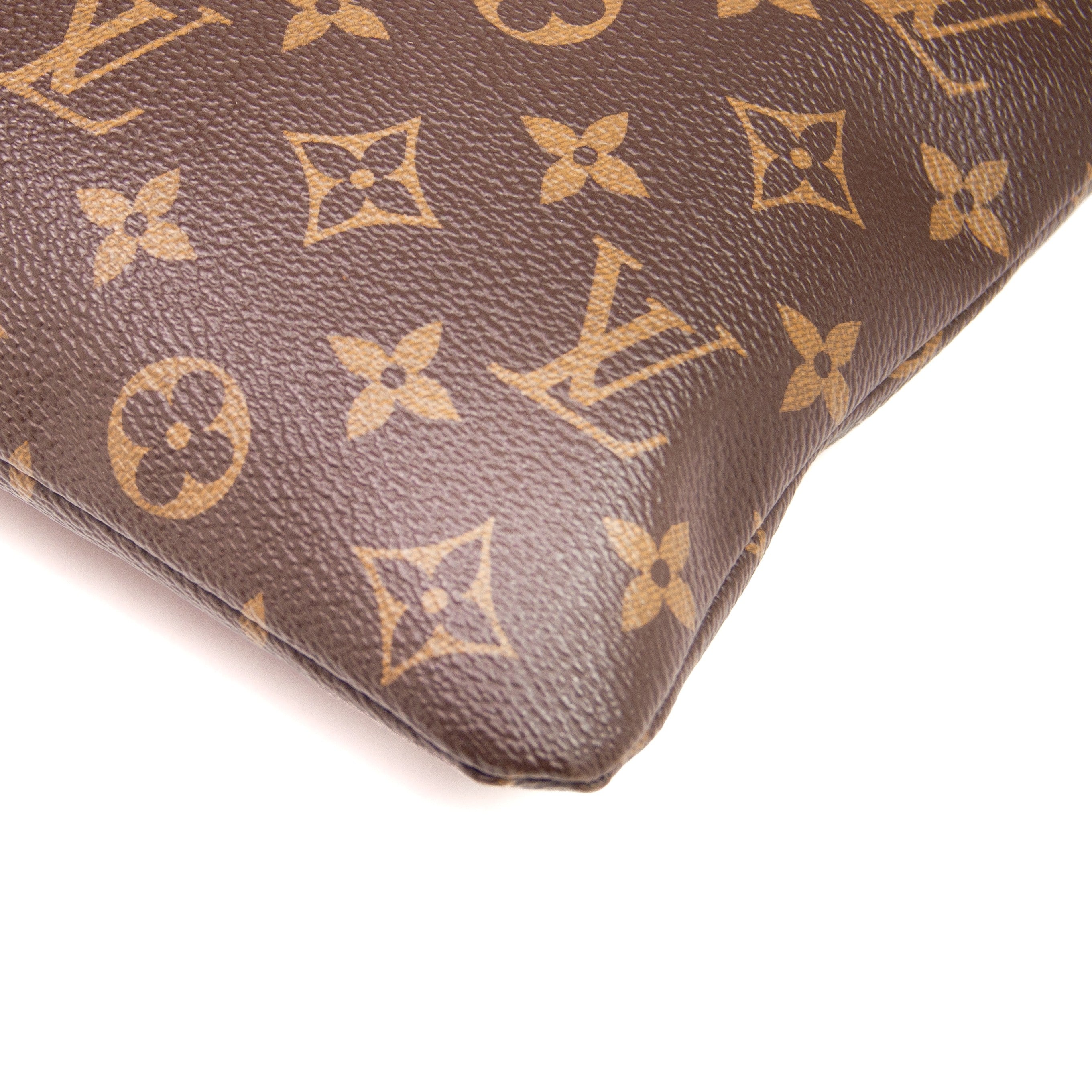 Louis Vuitton Daily Pouch