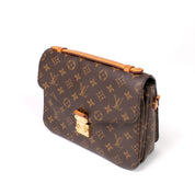 Louis Vuitton Pochette Métis