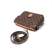 Louis Vuitton Pochette Métis