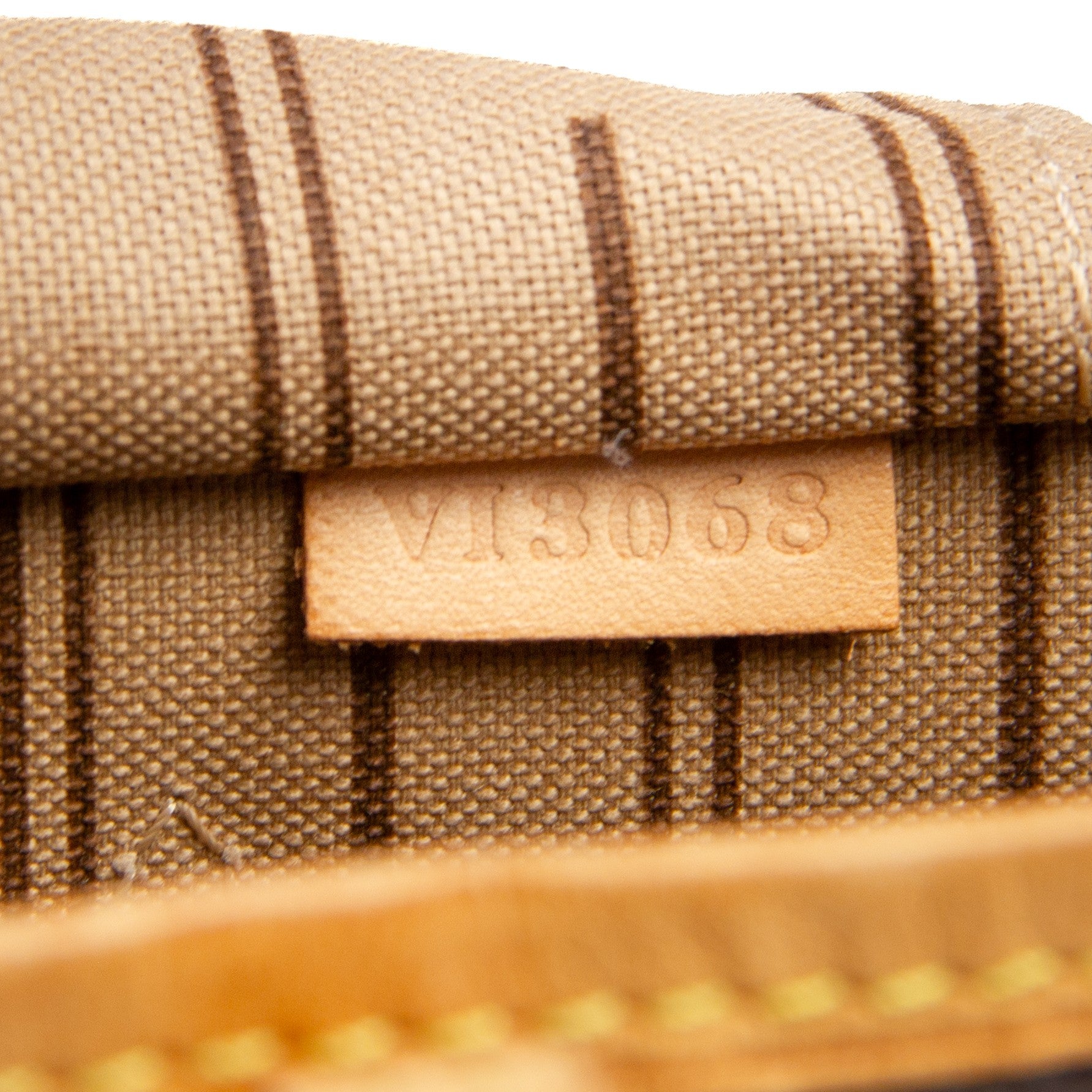 Louis Vuitton Neverfull MM