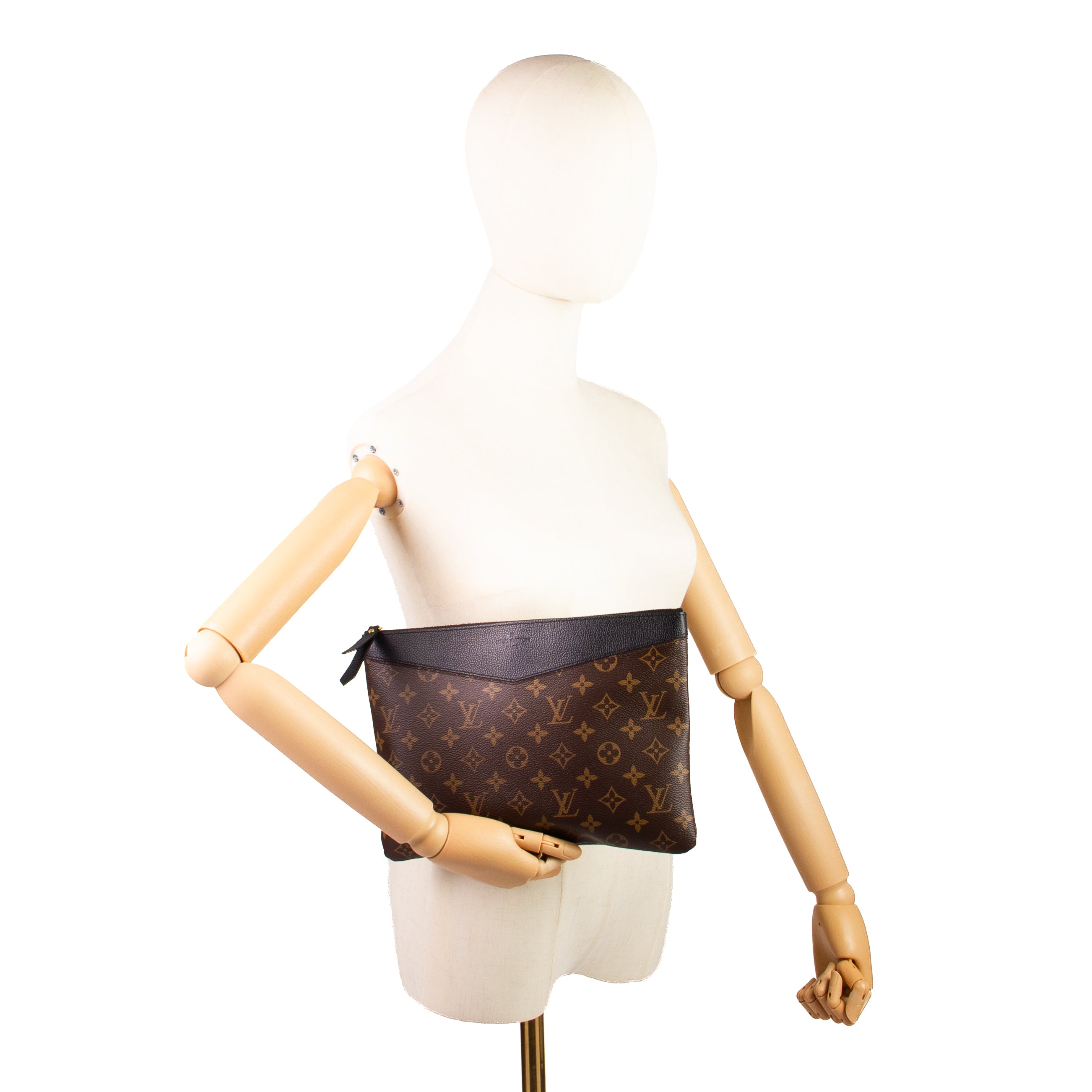 Louis Vuitton Daily Pouch