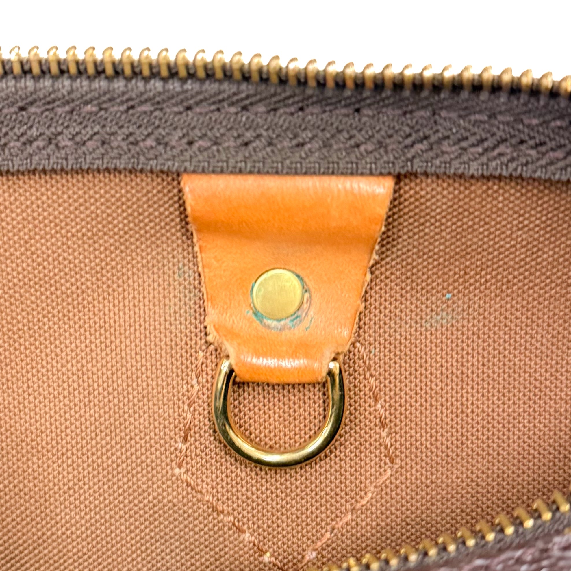 Louis Vuitton Speedy 30