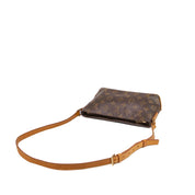 Louis Vuitton Trotteur Crossbody