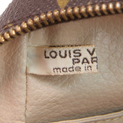 Louis Vuitton Trousse Toilette 28