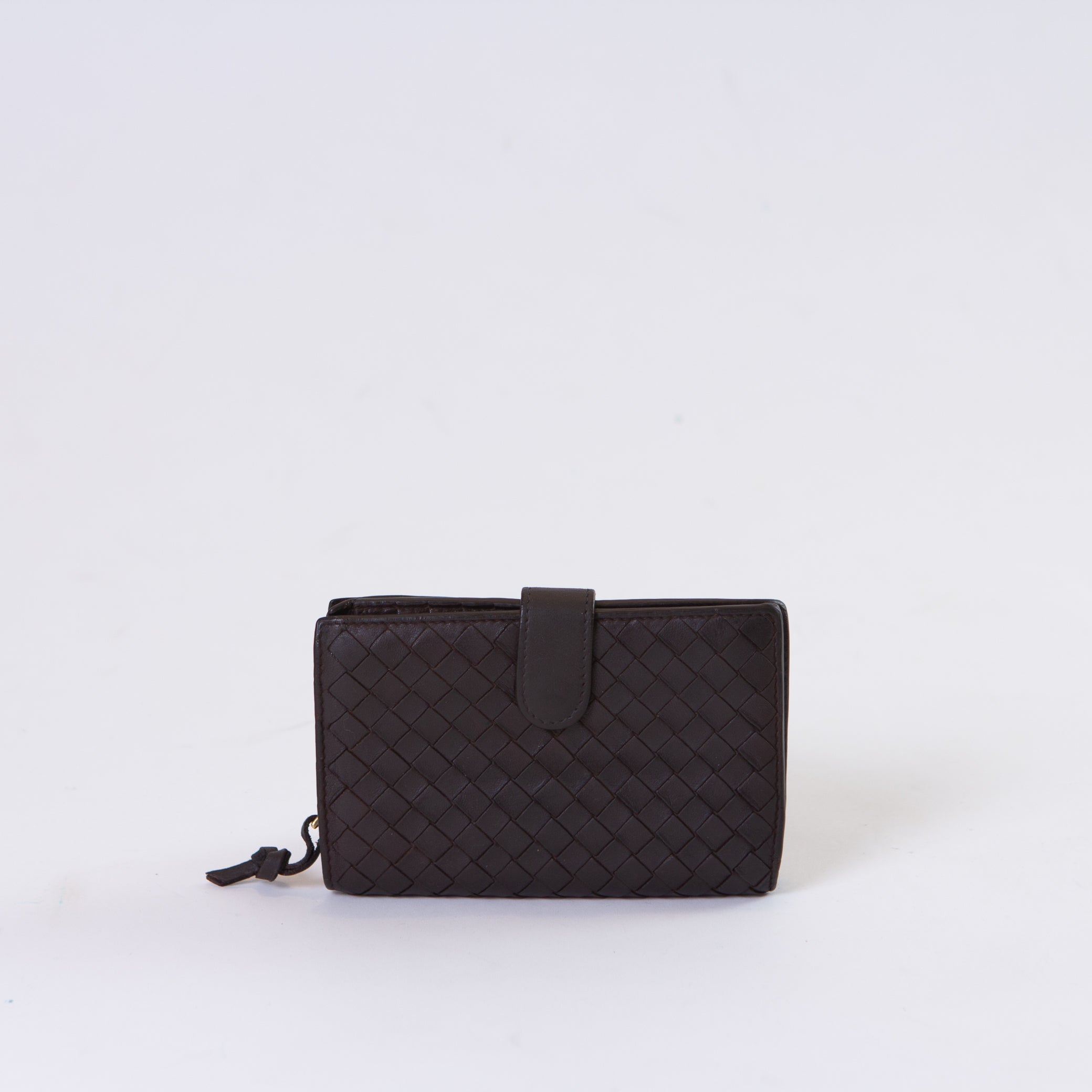 Sncvintage_accessories_bottega_veneta_intrecciato_round_zipper_wallet-01_6df41b2b-f07e-4214-8805-dcb2219a947a.jpg
