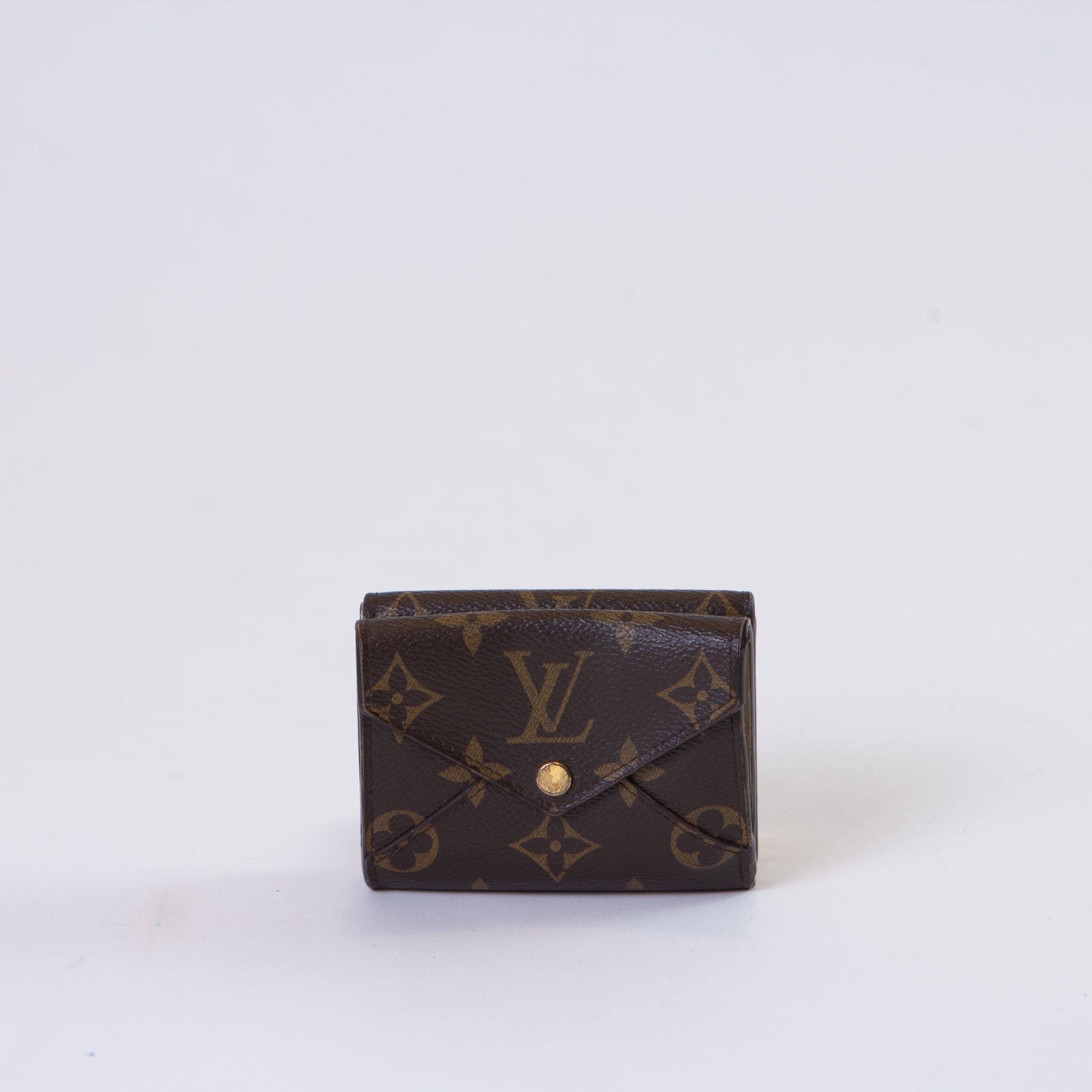 Sncvintage_accessories_louis_vuitton_monogram_wallet_fold-1_0d8c7e53-4d43-45f1-a04a-8f9515ac552c.jpg