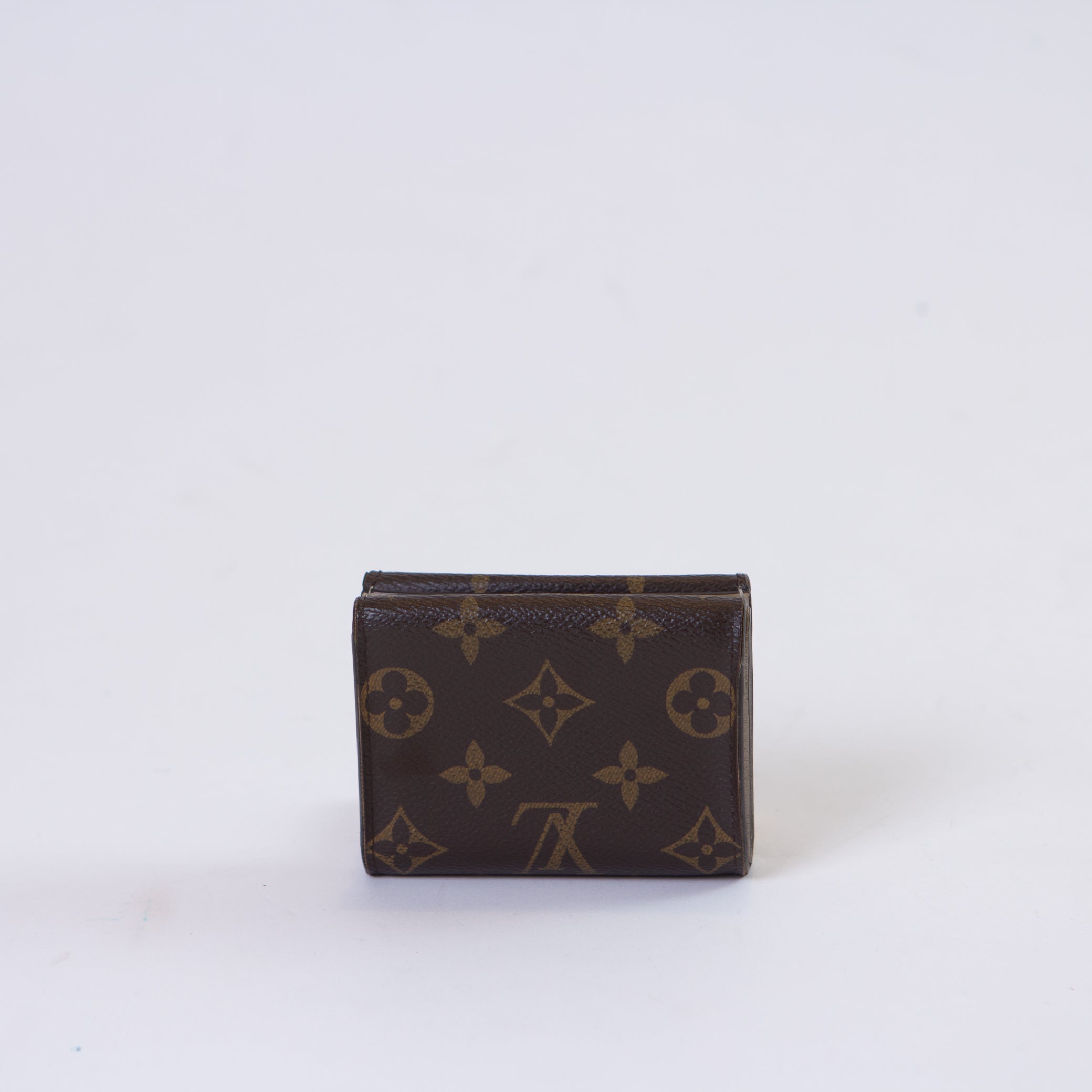 Sncvintage_accessories_louis_vuitton_monogram_wallet_fold-2_32bea771-8855-4dda-90d6-3a1af9d22c5d.jpg