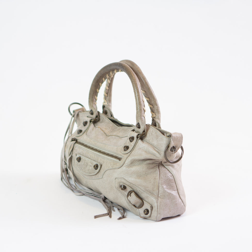 Sncvintage_bags_balenciaga_city_small_gray-02_a665437e-aaed-43c2-a7f9-12a765b5f098.jpg