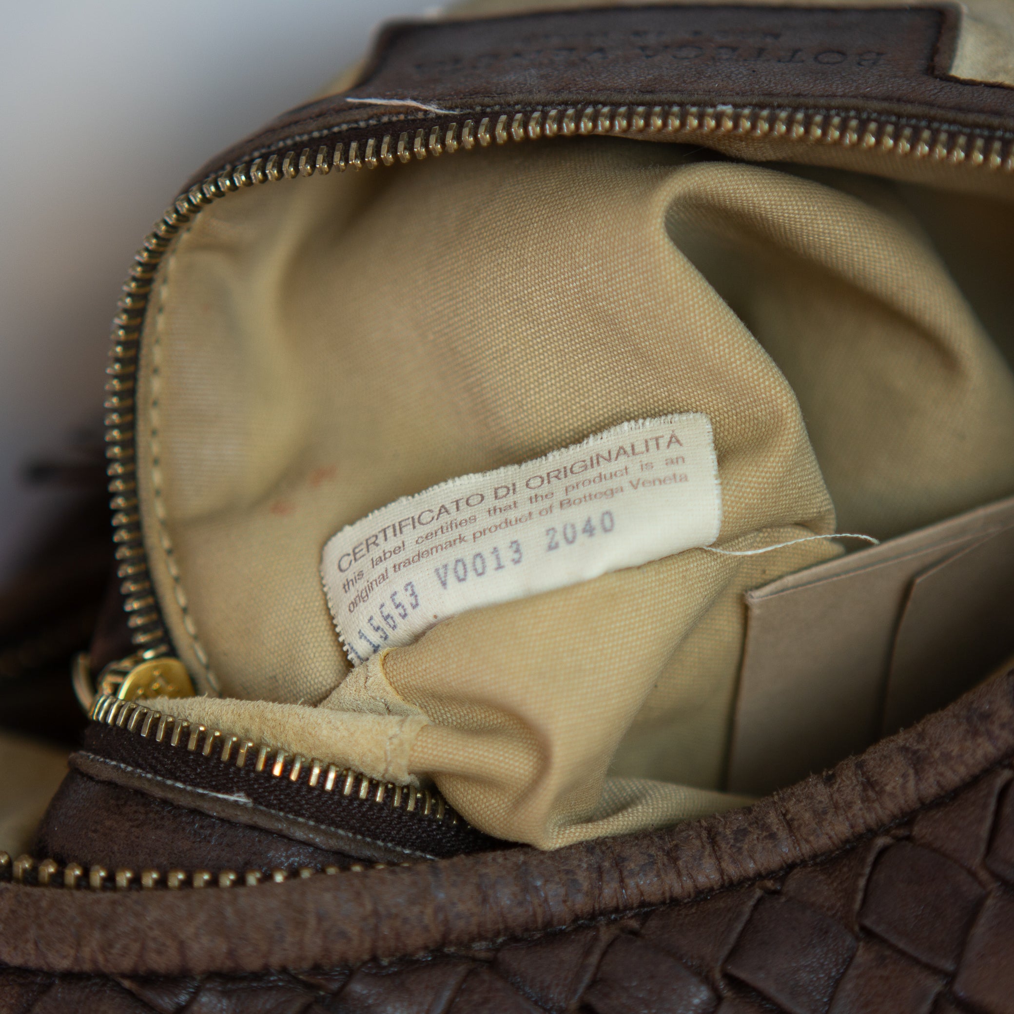 Bottega Veneta Medium Intrecciato Hobo