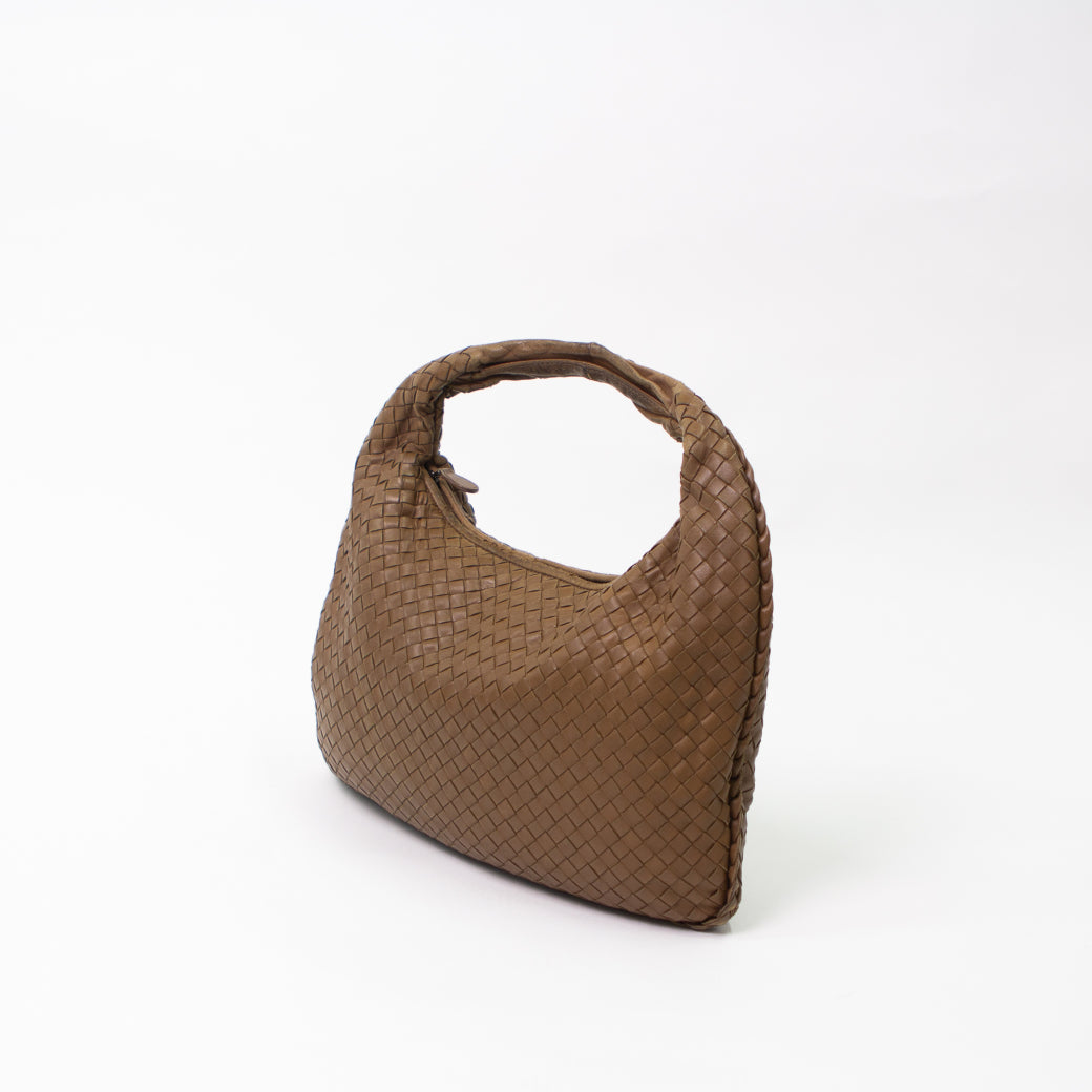 Sncvintage_bags_bottega_veneta_intrecciato_hobo_bag-02_34d6fa39-9d3a-43ce-b4b0-7ee6069bd6ab.jpg