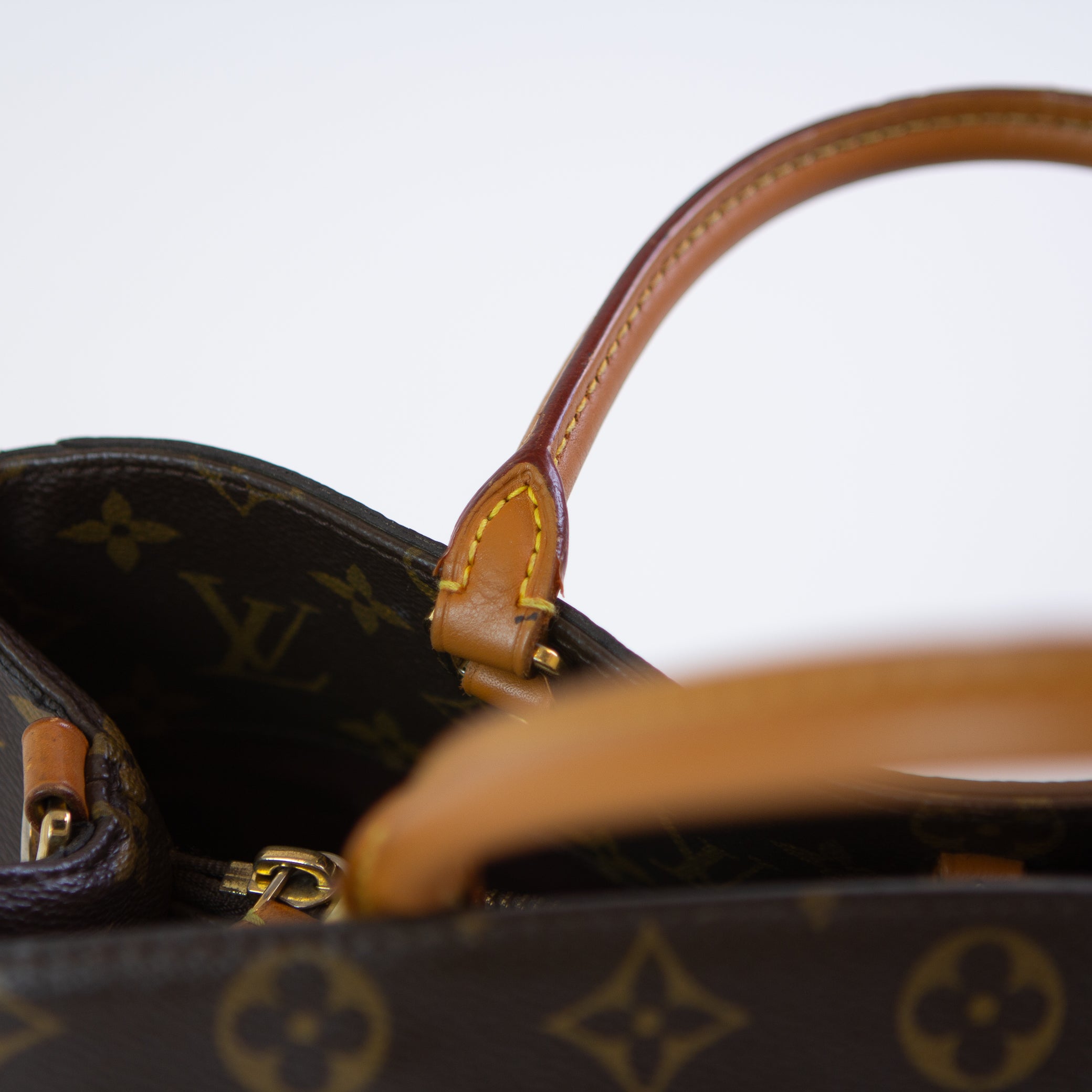 Louis Vuitton Montaigne GM