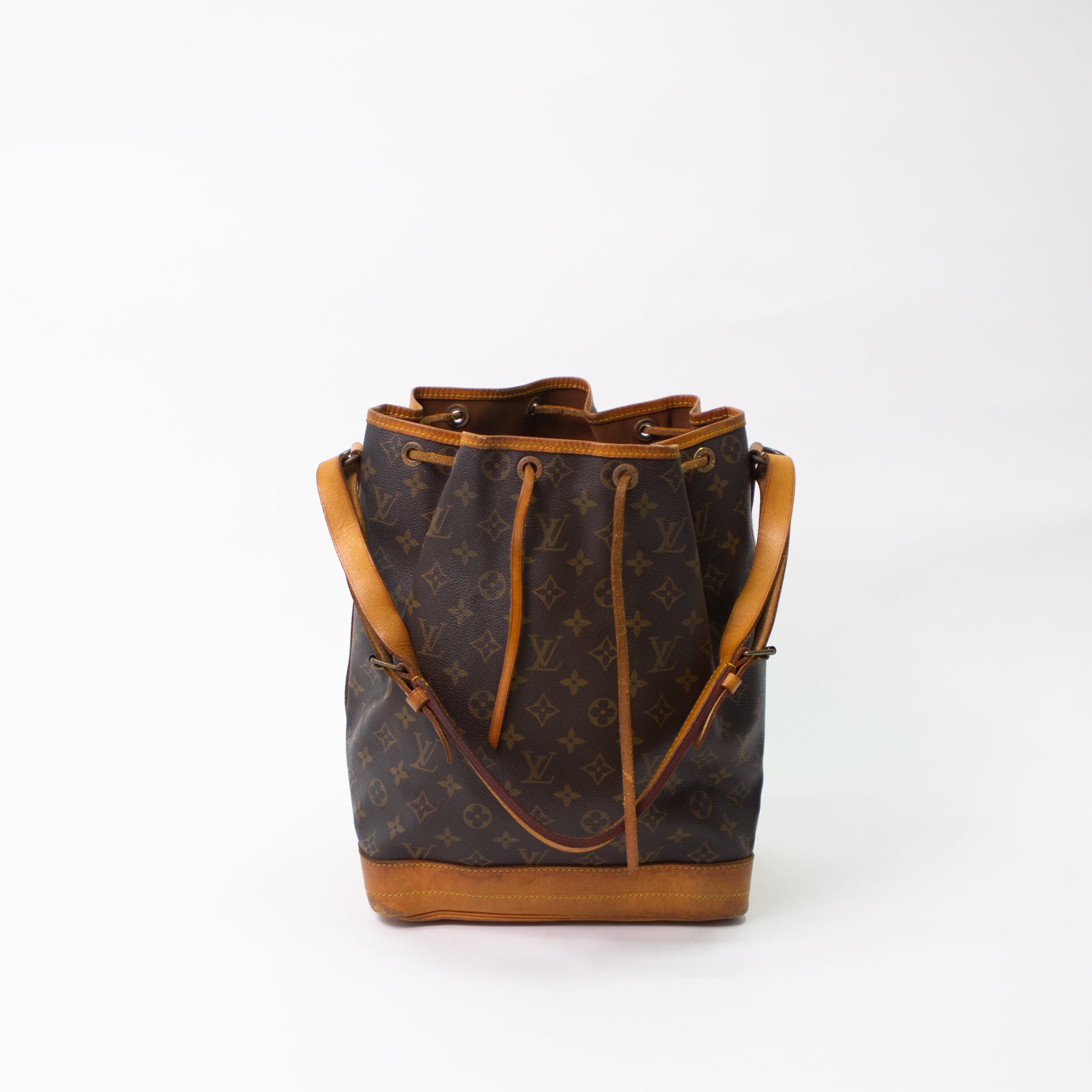 Sncvintage_bags_louis_vuitton_noe_a2682-01_553aca69-79ab-4912-8e67-0b0c6c550e37.jpg