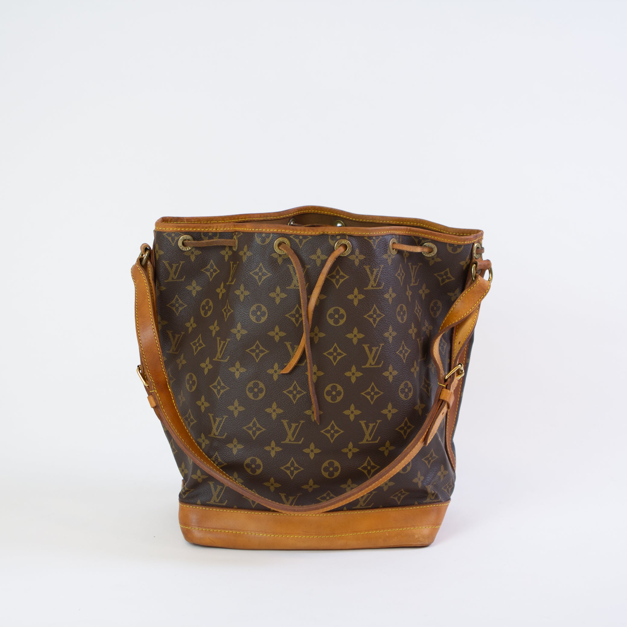 Sncvintage_bags_louis_vuitton_noe_ar0936-01_36aeaa47-3419-4b1b-99a2-ba78944d62d1.jpg