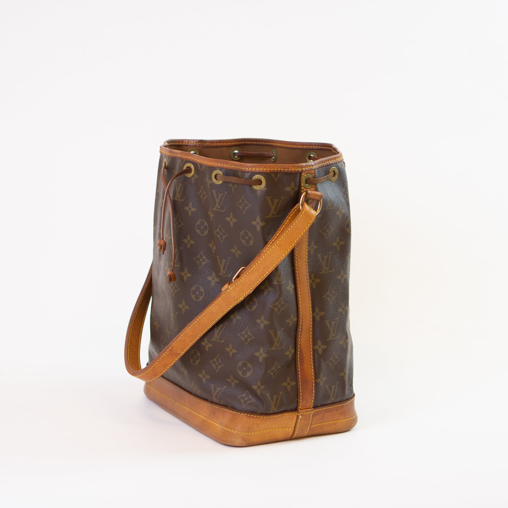 Sncvintage_bags_louis_vuitton_noe_sp0917-02_1134ee76-0c16-4a05-9108-1d6612670e32.jpg
