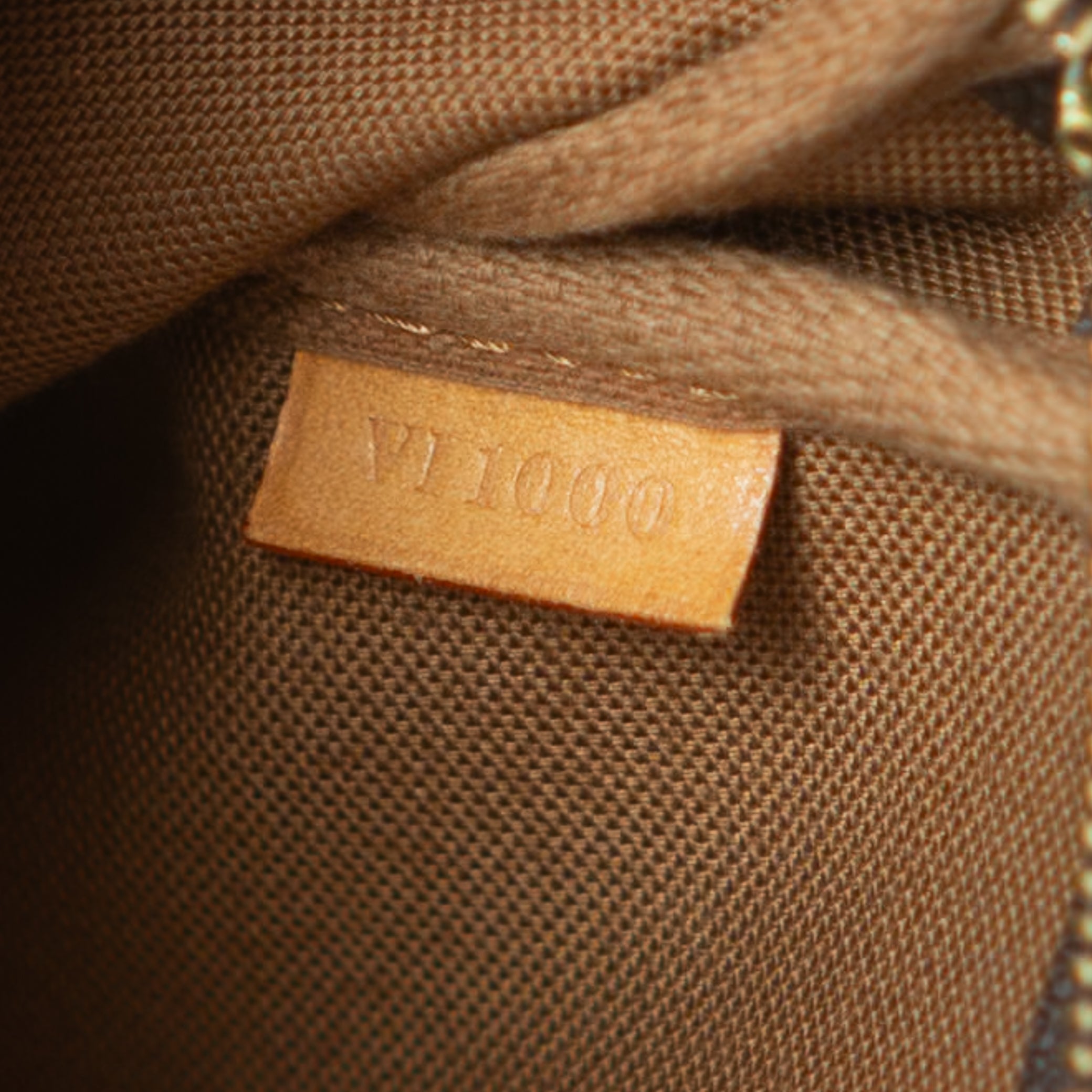 Louis Vuitton Pochette Accessoires