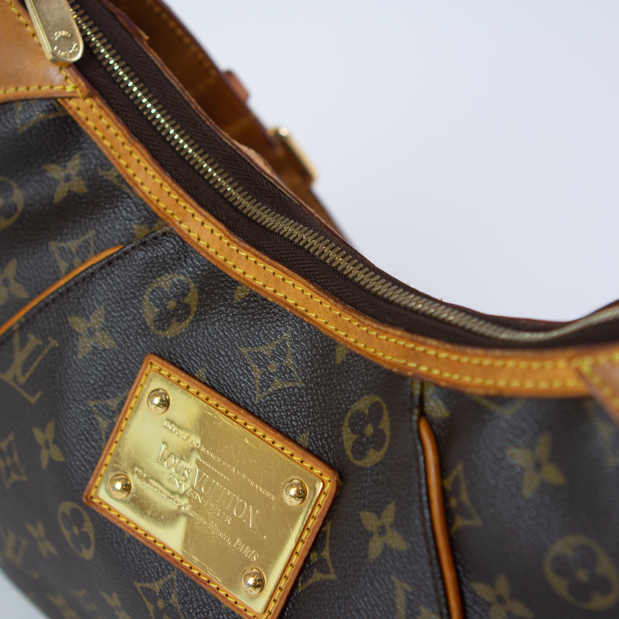 Louis Vuitton Thames GM