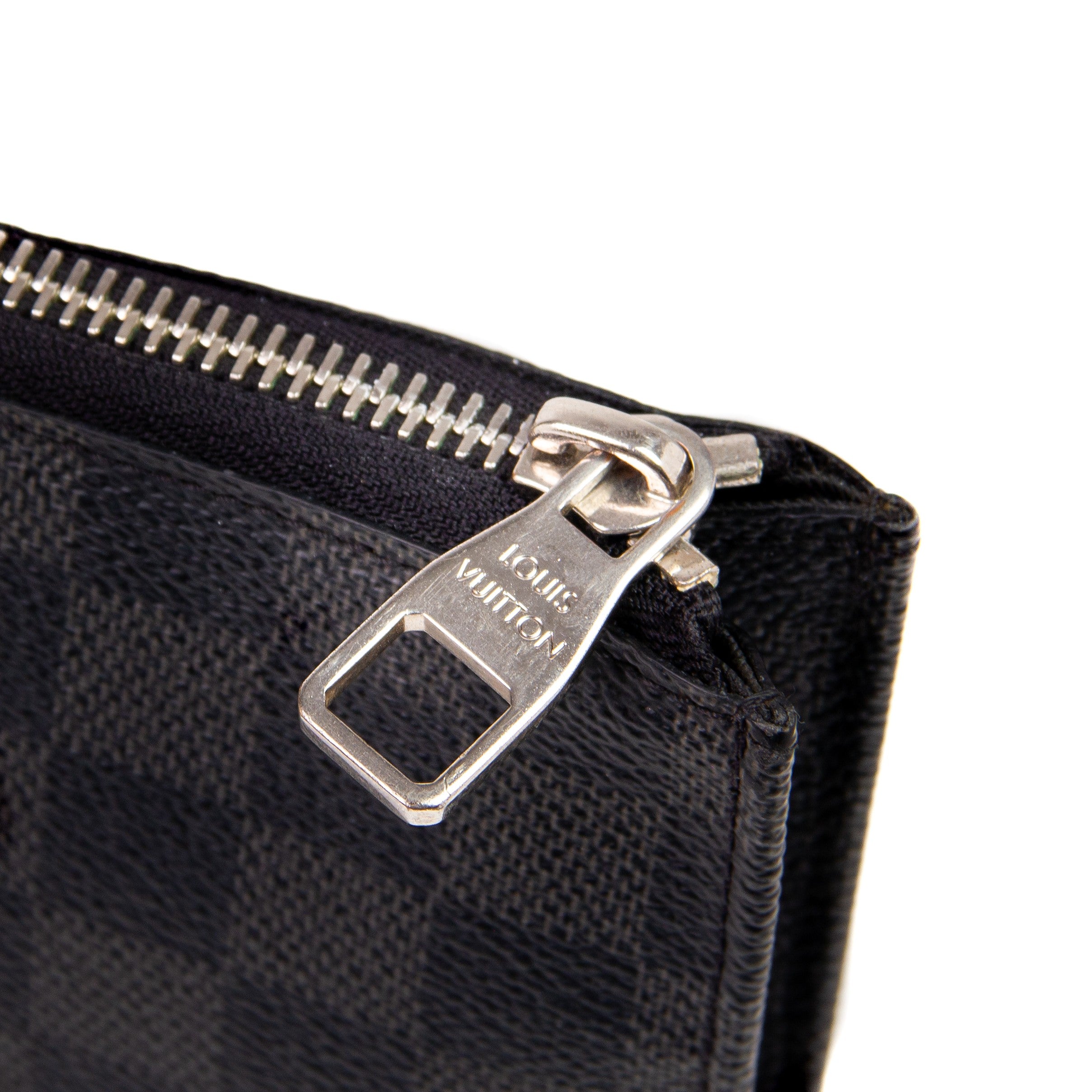 Louis Vuitton Damier Graphite Laptop Case